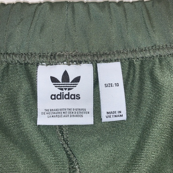 Adidas khaki booty shorts - Picture 4 of 5